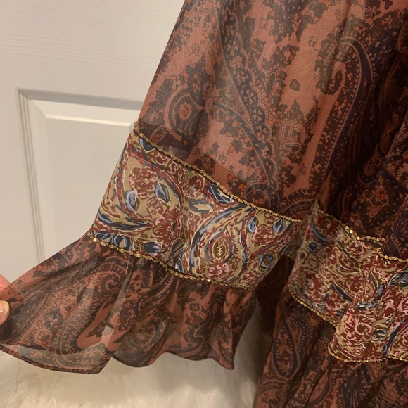 Zara woman deep V neck, flowy style dress size “S” - Picture 5 of 7